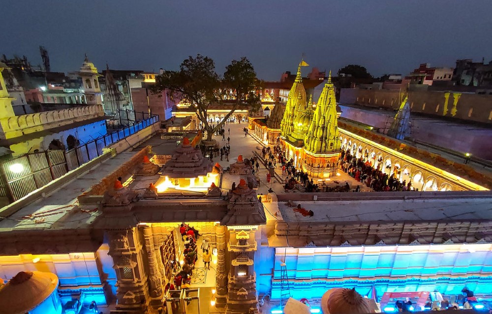Gayatri Paying Guest House Attraction Pictures